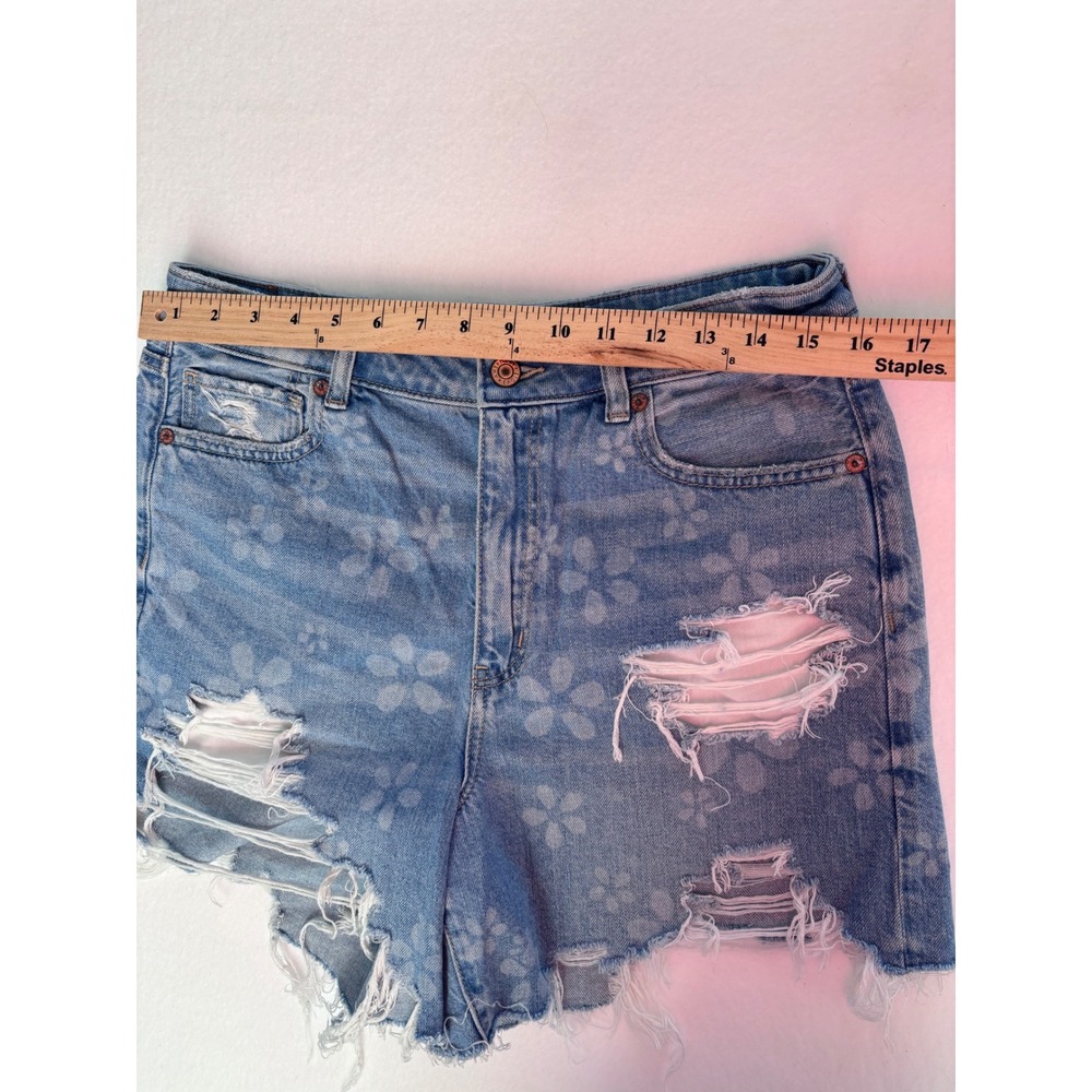 American Eagle Floral Daisy Distressed Denim Shorts High Waisted Blue Womens 12 - Picture 7 of 12